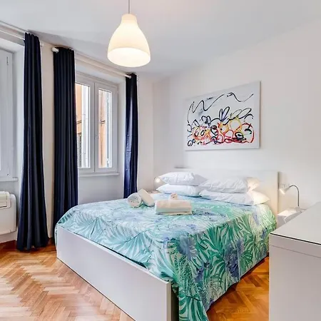 Apartament Luminous Few Steps From Piazza Navona